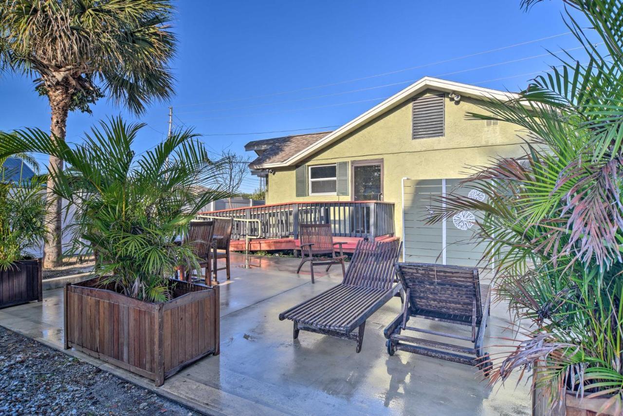 Vibrant Dunedin Getaway With Furnished Patio! Villa Exterior foto